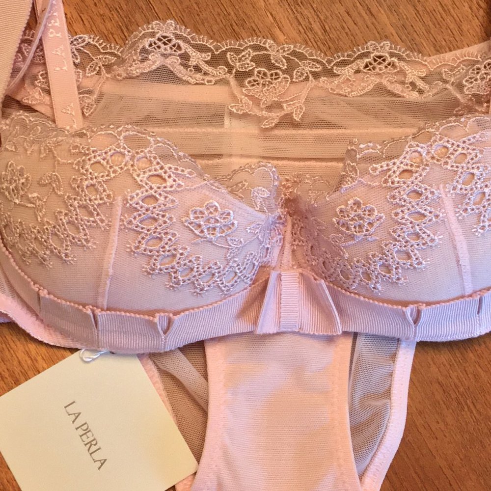 BNWT La Perla Romance Pink Balconette w/Ribbon Straps and Brazilian Set Vintage